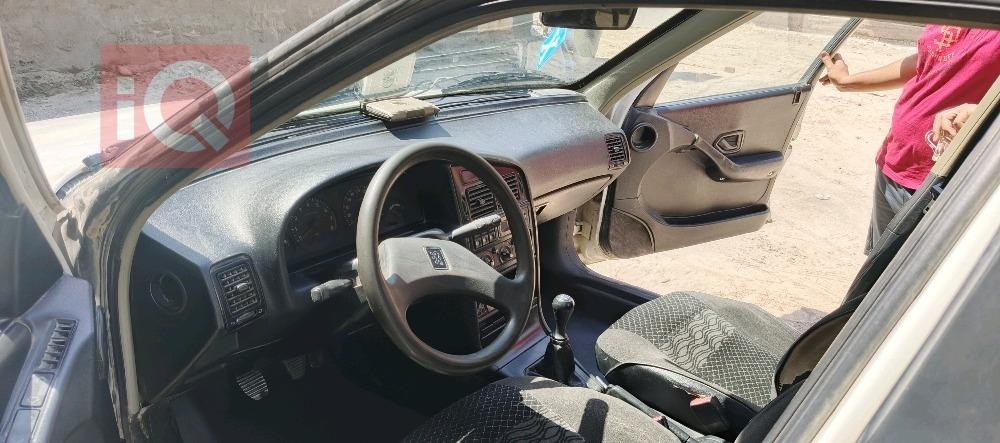 بيجو 405